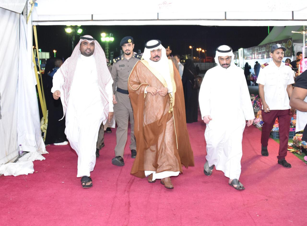 محافظ بيش يدشن مهرجان بيش للتسوق والترفية ١٤٤١