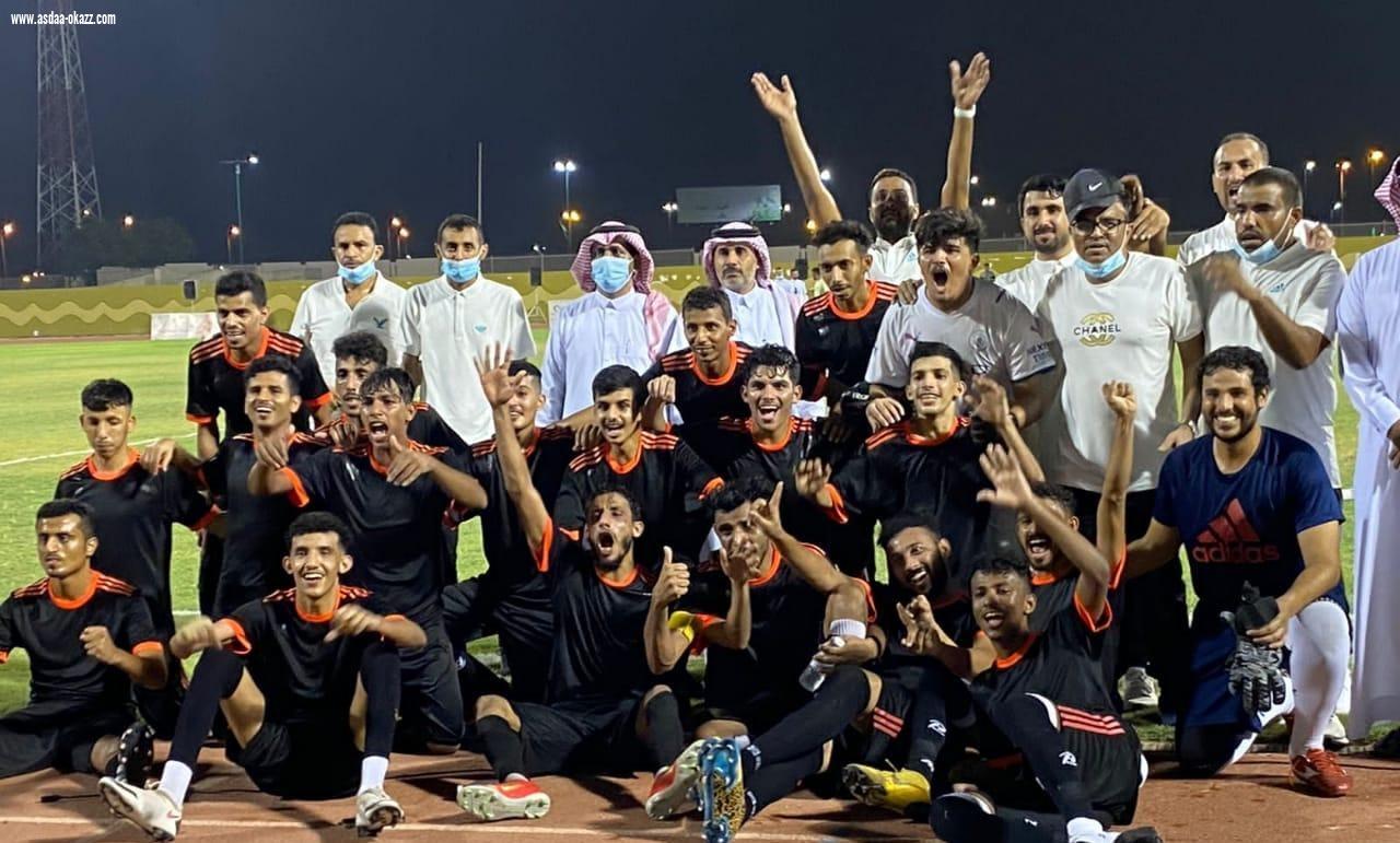 شيخ شمل قبائل آل عيسى بني حمد يهنئ محافظ الطوال بفوز منتخب الطوال ببطولة كأس اليوم الوطني91