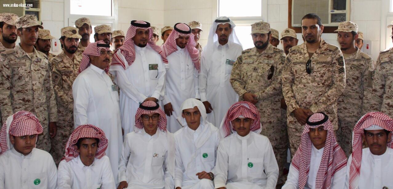 الفوج 38 بالحرس الوطني بنجران يحتفل باليوم الوطني 88، برفع رايات التوحيد وتزيين المباني باللون الأخضر والأعلام.