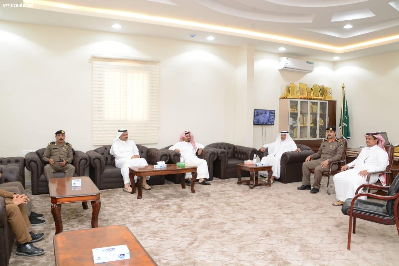 مقدمًا شكره لكل الجهات المعنية على جهودها وتعاملها مع ظروف الجائحة محافظ صامطة يعقد اجتماعًا برؤساء المراكز والدوائر الحكومية بالمحافظة