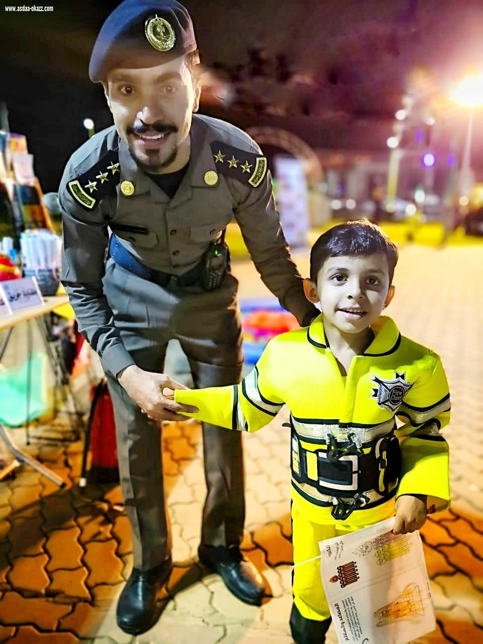 الدفاع المدني تحت شعار سلامة الأطفال غايتنا مدني ضمد  يقيم مرسم للطفل واستعراض للآليات  بحديقة البلدية