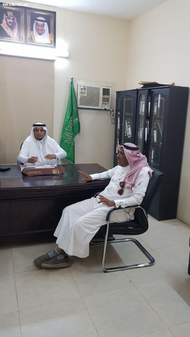 زيارة مدير التعليم الأهلي الاستاذ حسن خردلي والمشرف التربوي الأستاذ علي ابوطالب لمدرسة ثانوية أجياد التميز الأهلية 