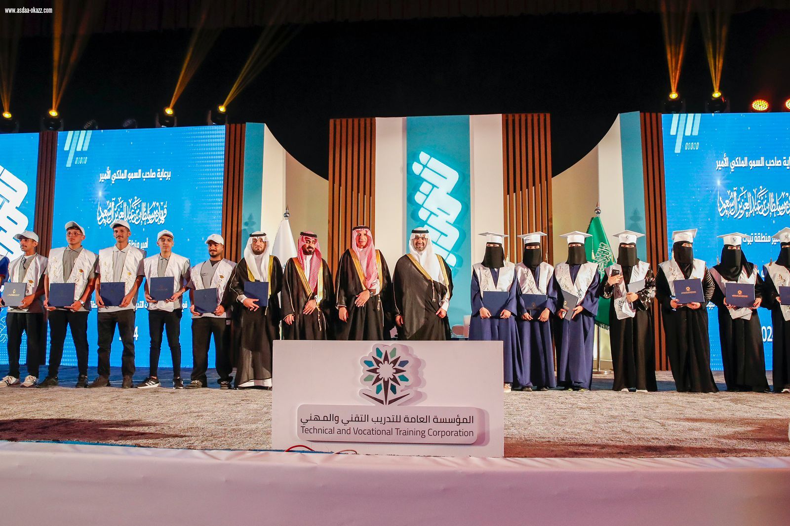 نائب أمير تبوك يشهد حفل تخريج متدربي ومتدربات تقني تبوك 