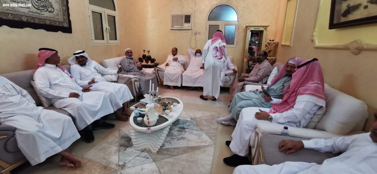 الاستاذ علي بن عبدالله ناشب يحتفل بعقد قران ابنه ياسر بمحافظة الطوال