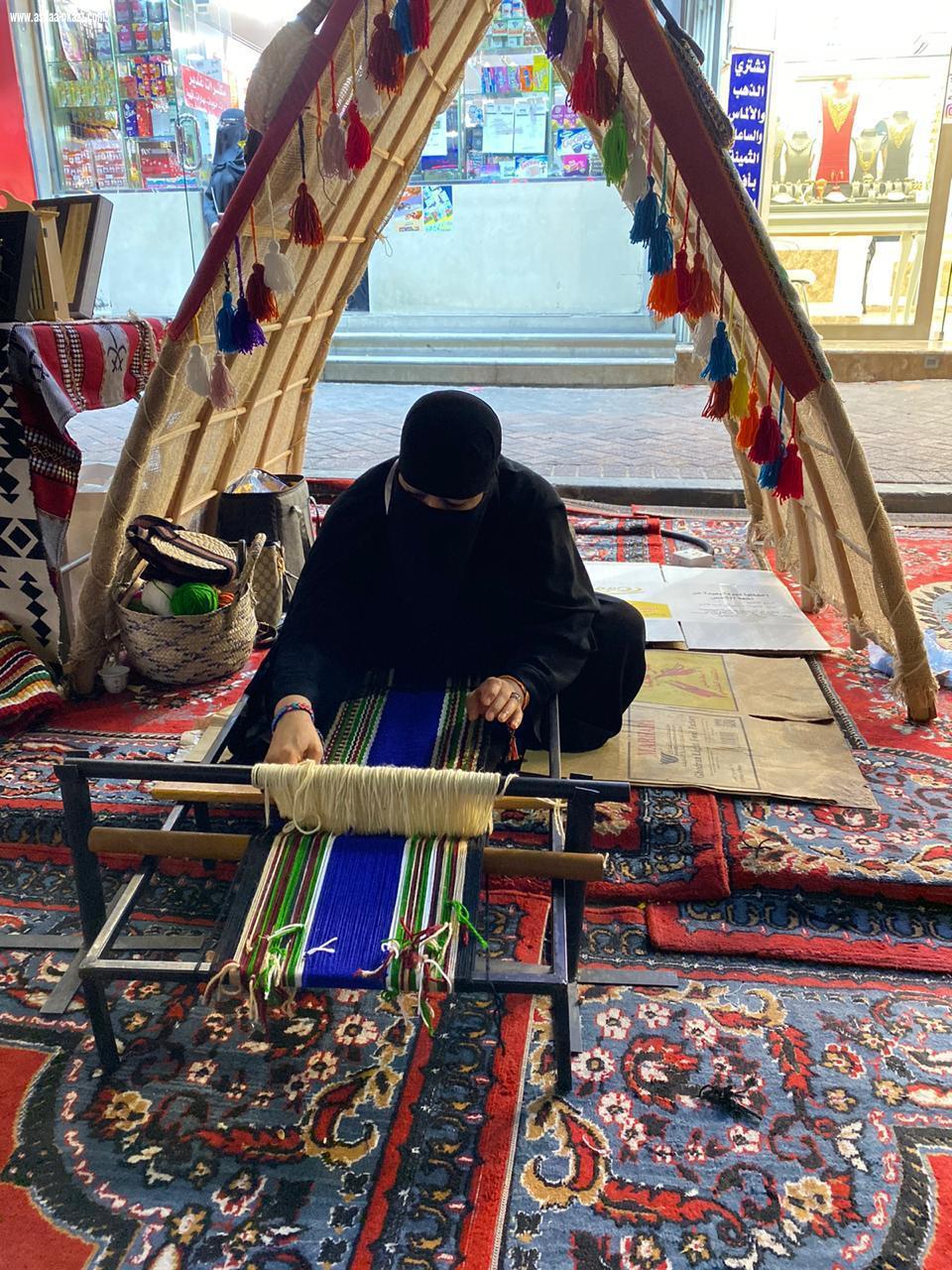 مهرجان سوق الحب يعيد ساعة الزمن سبعين عاما لزواره بالدمام 