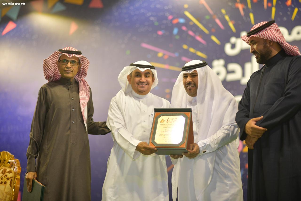 شاعر عكاظ ينثر إبداعه بمسرح شارع الفن في مهرجان المجاردة