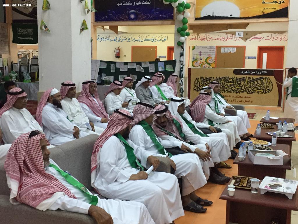 بالصورة ...مدرسة أحمد بن حنبل الابتدائية ومتوسطة الشقيري تحتفل باليوم الوطني لمملكتنا الحبيبة