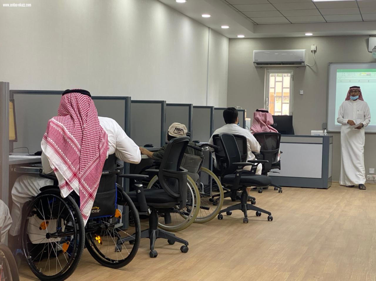 تقني عسير ينفذ برامج مجانية لخدمة المجتمع بمناسبة اليوم الوطني 91