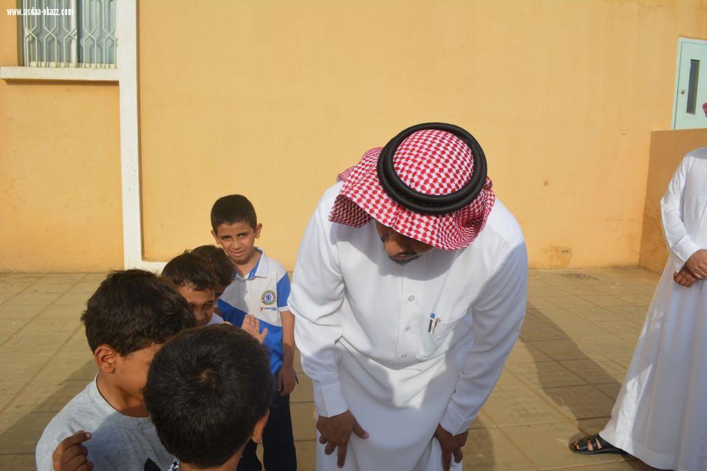 مدير تعليم جازان يزور مدارس مكتب تعليم المسارحة والحرث ويجتمع بشيوخ وأعيان المضايا لمناقشة وضع المدارس بها