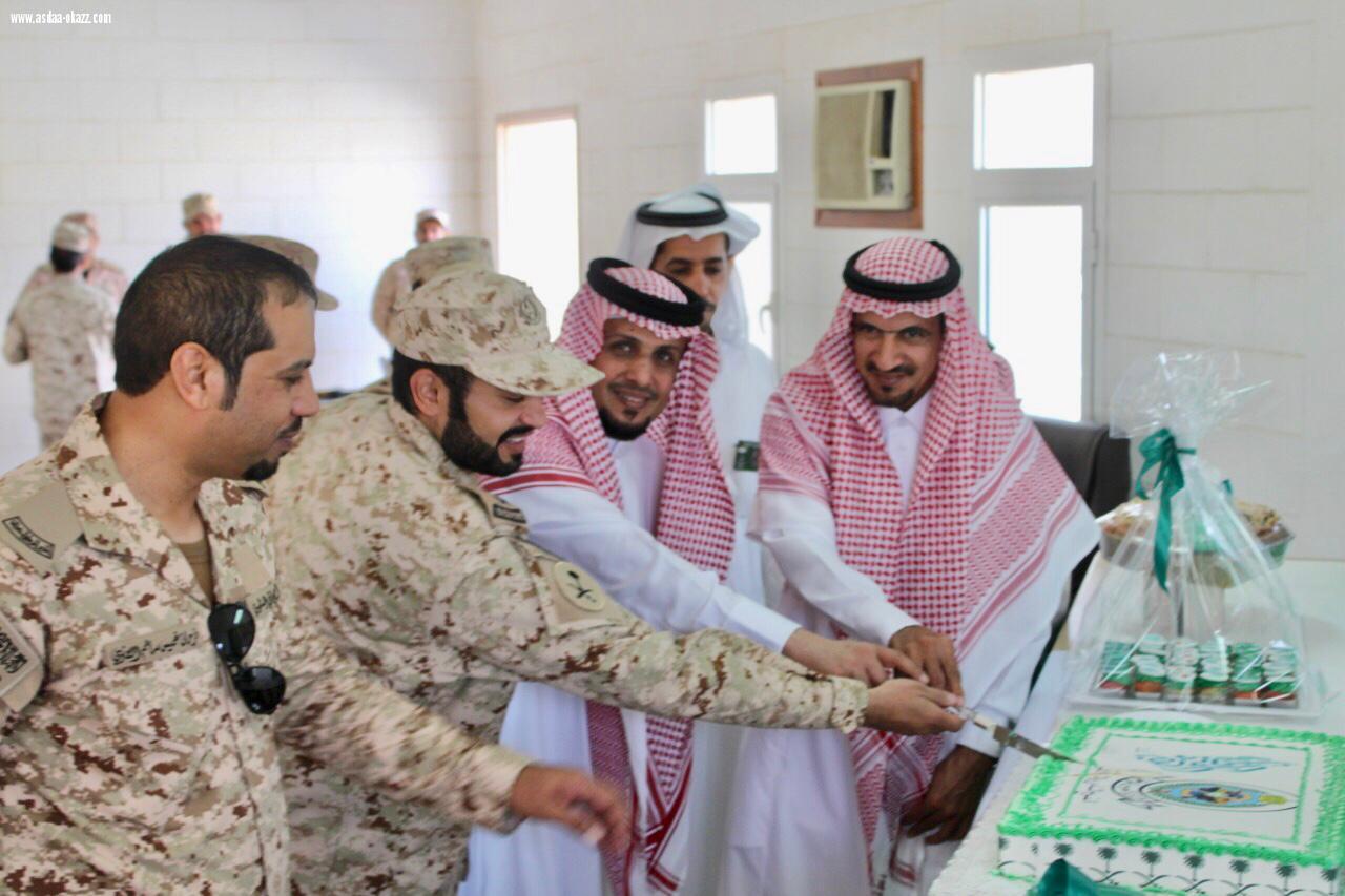الفوج 38 بالحرس الوطني بنجران يحتفل باليوم الوطني 88، برفع رايات التوحيد وتزيين المباني باللون الأخضر والأعلام.