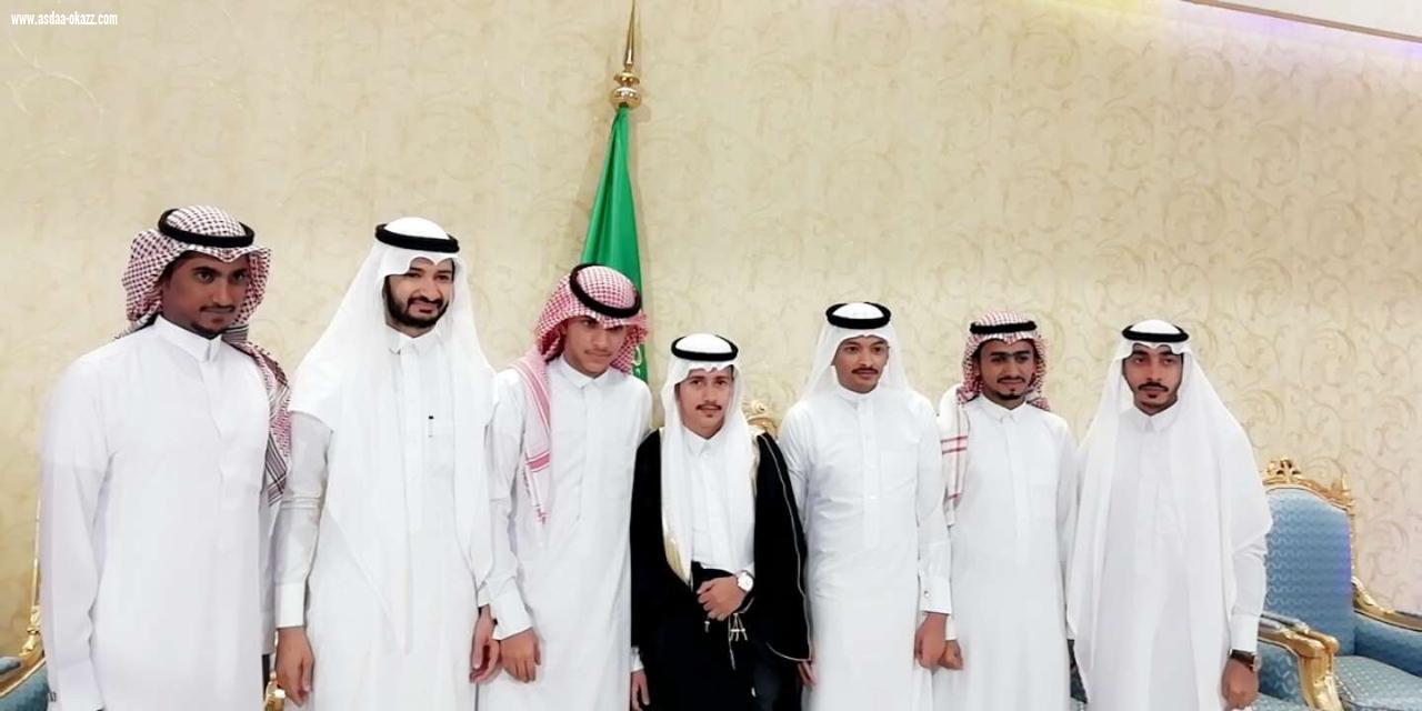 الصميلي يحتفل بزواجه بحضور أقاربه وأصدقائه
