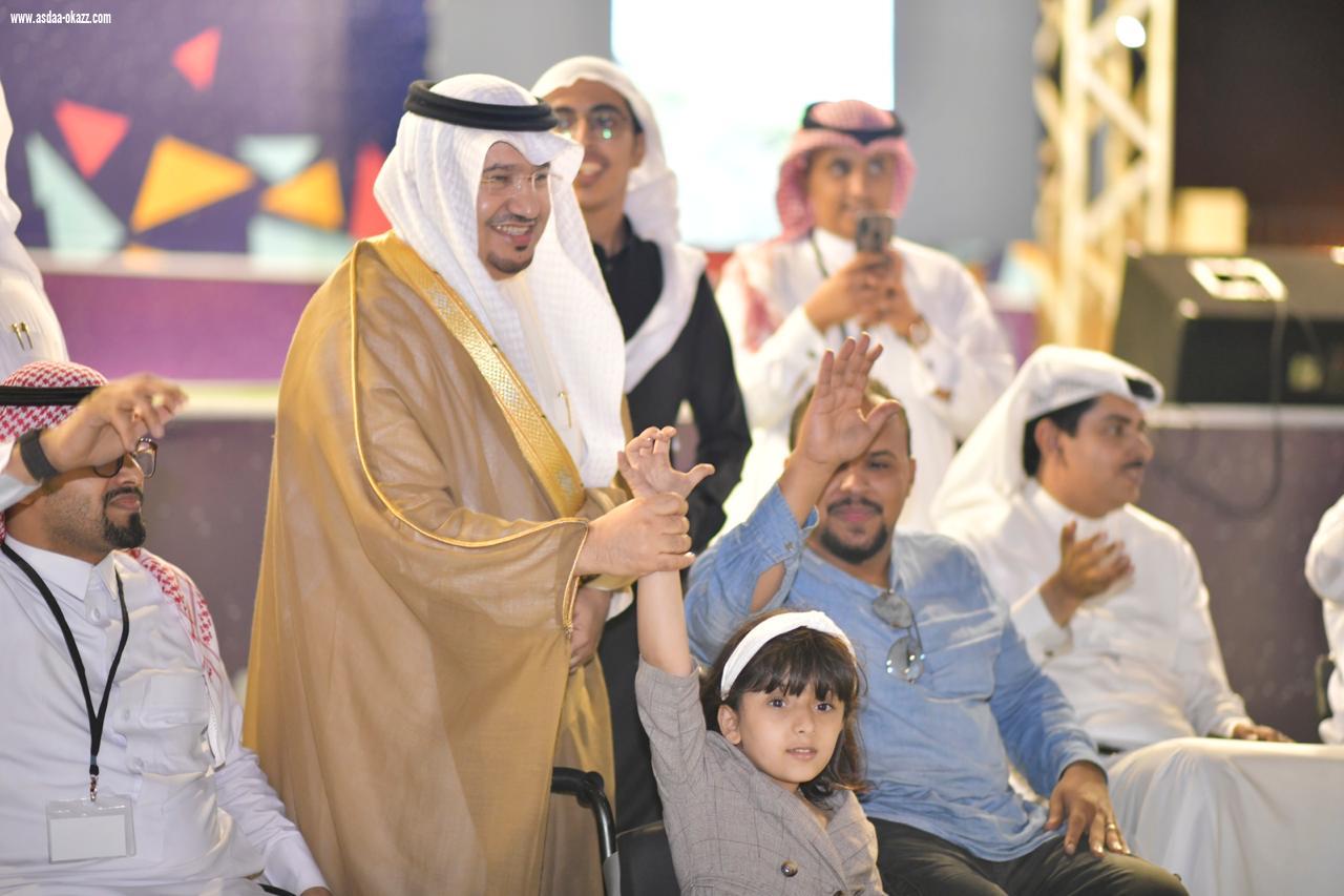 (بالصور) بحضور محافظ المجاردة فريق قادرون ينثرون الابداع في ليلة  استثنائية مساء الخميس  بشارع فن المجاردة..