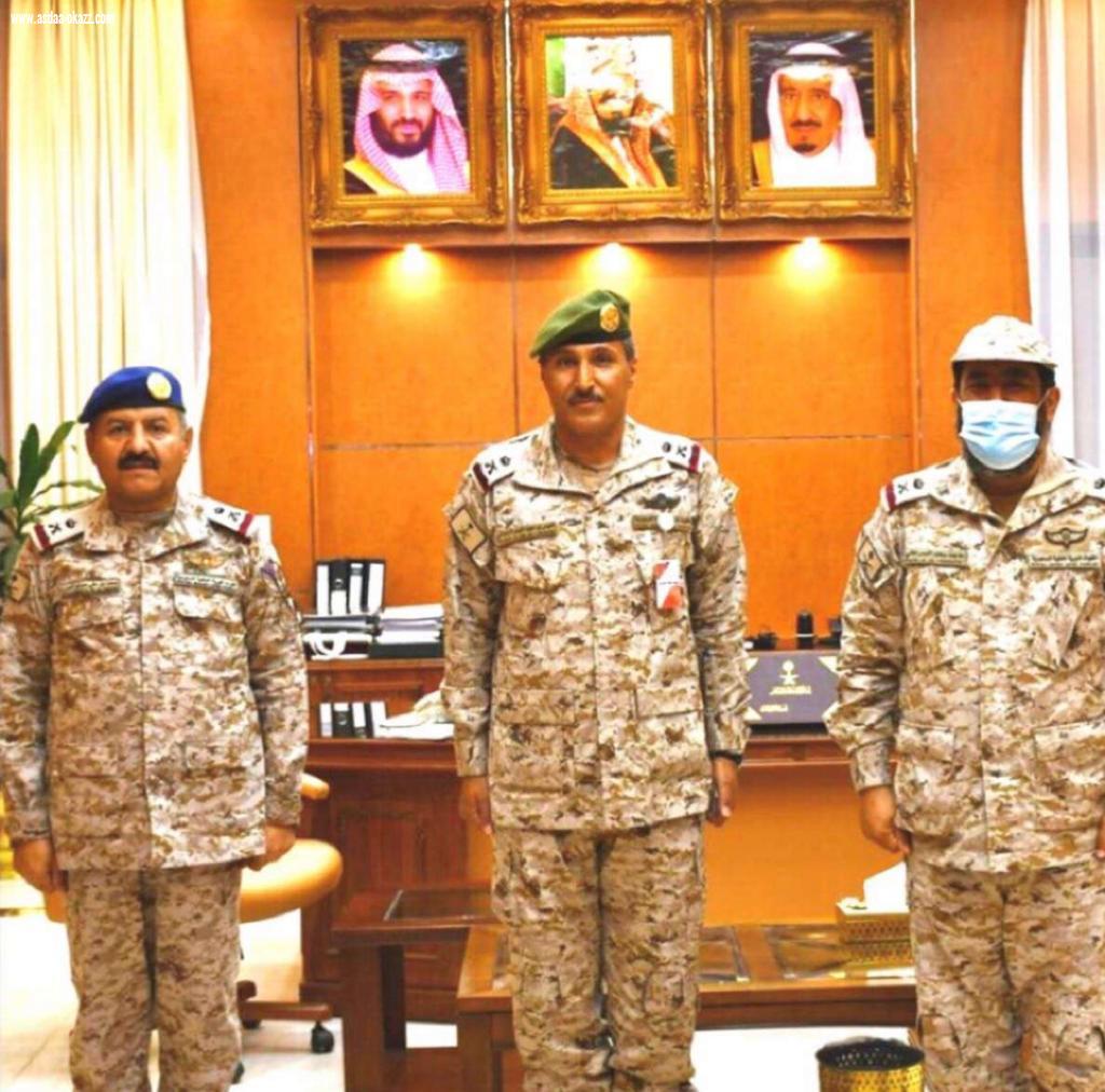 *ترقية الزهراني لرتبة لواء بالقوات البرية*