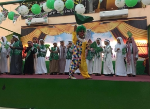 بالصورة ...مدرسة أحمد بن حنبل الابتدائية ومتوسطة الشقيري تحتفل باليوم الوطني لمملكتنا الحبيبة