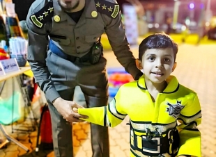 الدفاع المدني تحت شعار سلامة الأطفال غايتنا مدني ضمد  يقيم مرسم للطفل واستعراض للآليات  بحديقة البلدية