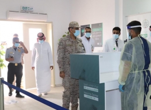 وزارة الدفاع تدشن مركز التطعيم ضد كورونا بمستشفى القوات المسلحة بجازان