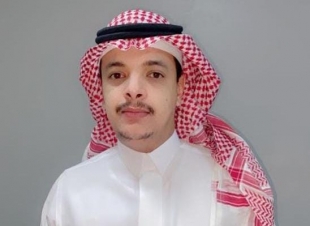 محمد يضئ منزل حمزه بن محمد علي ناشب ( جوبحي ) 