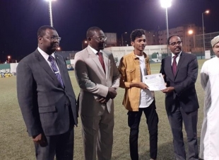 بحضور الشيخ غزالي طس منتخب الجالية النيجيريا يحصد كأس دوري القناصل المعتمدين بجدة احتضنته اكاديمية النادي الاهلي بجدة 