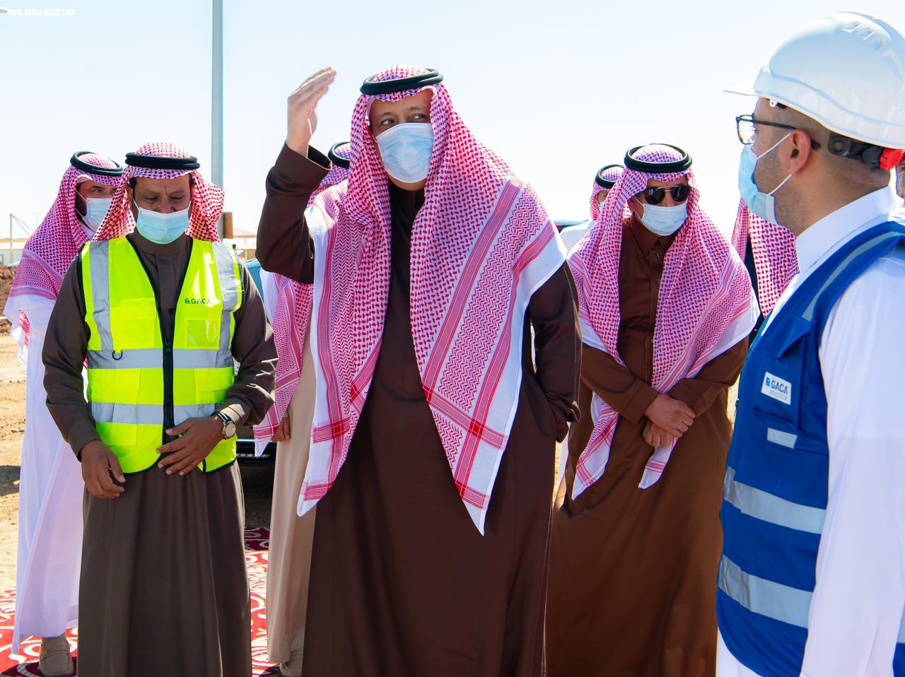 بعد انطلاق مشروع تطوير مطار الملك سعود ومضاعفة طاقته الى مليون مسافر في 2022 وبتكلفة 367 مليون ريال .. *سمو أمير منطقة الباحة يقف على اعمال مشروع تطوير مطار الملك سعود*