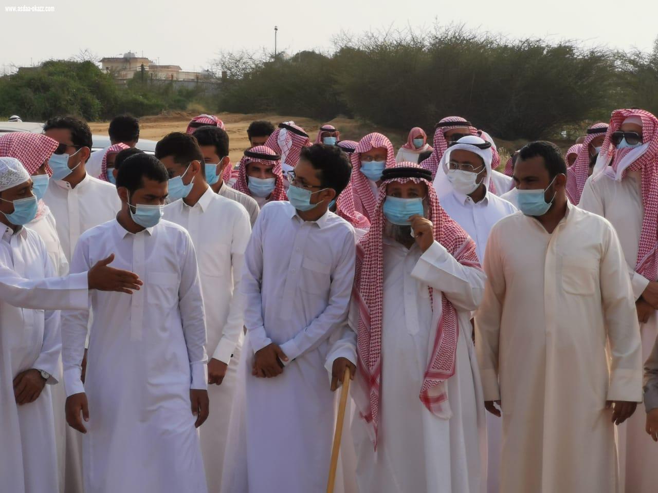 جموع غفيرة تشيع جثمان الفقيد الشيخ عمر يعقوب شيخ شمل آل عيسى بني حمد بمحافظة الطوال