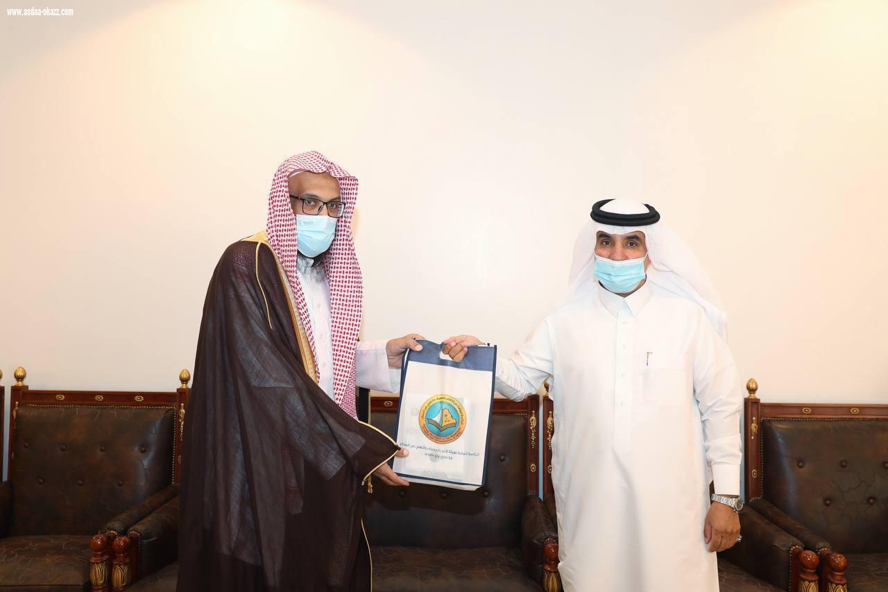 *مدير فرع هيئة الأمر بالمعروف والنهي عن المنكر بمنطقة الرياض يزور محافظ مرات ويلتقي منسوبي الهيئة بالمحافظة*