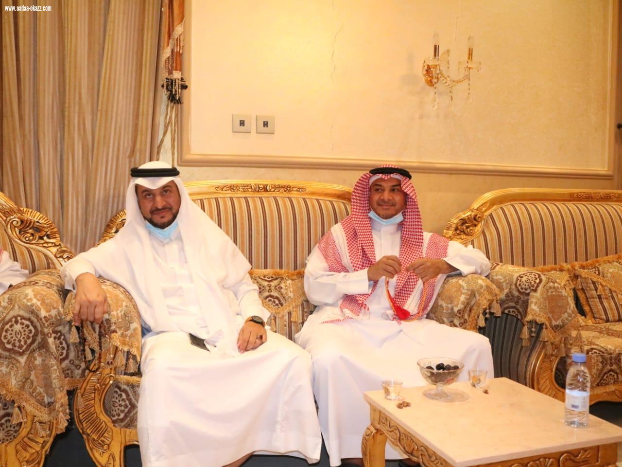 رئيس وأعضاء جميعة المتقاعدين بجازان في زيارة للدكتور عبدالرحمن ناشب للإطمئنان على صحته