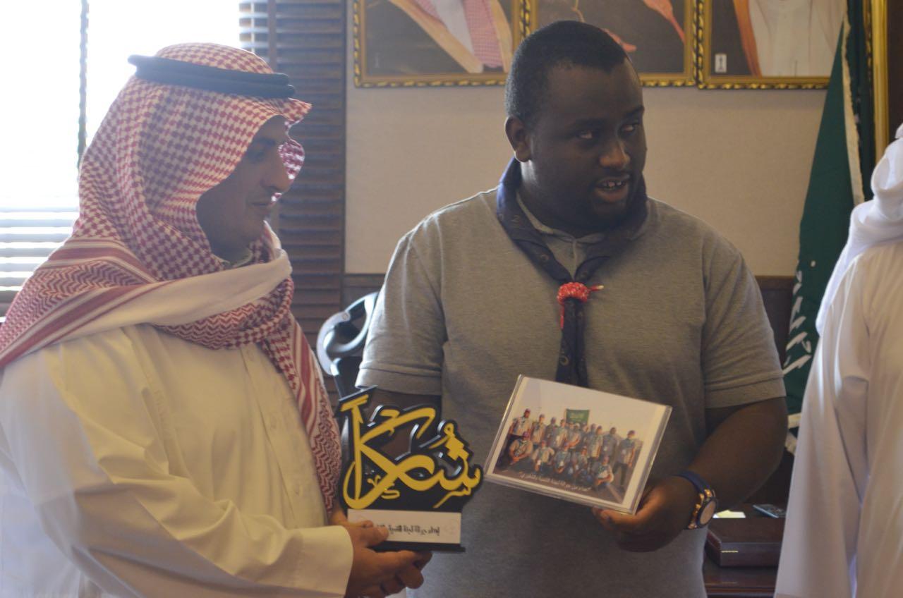 محافظ محافظة ضمد بالنيابة يكرم الفرق الكشفية المشاركة في حج 1439هـ