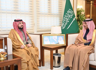 محافظ صوير يستقبل المدير العام لوزارة الشؤون الإسلامية بالمنطقة.    