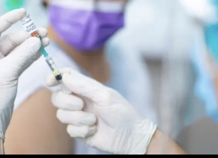 نتيجة مخيبة.. لقاح شهير قد لا يهزم كورونا المتحور